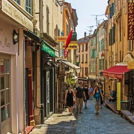 아파트 He Jude Le Suquet